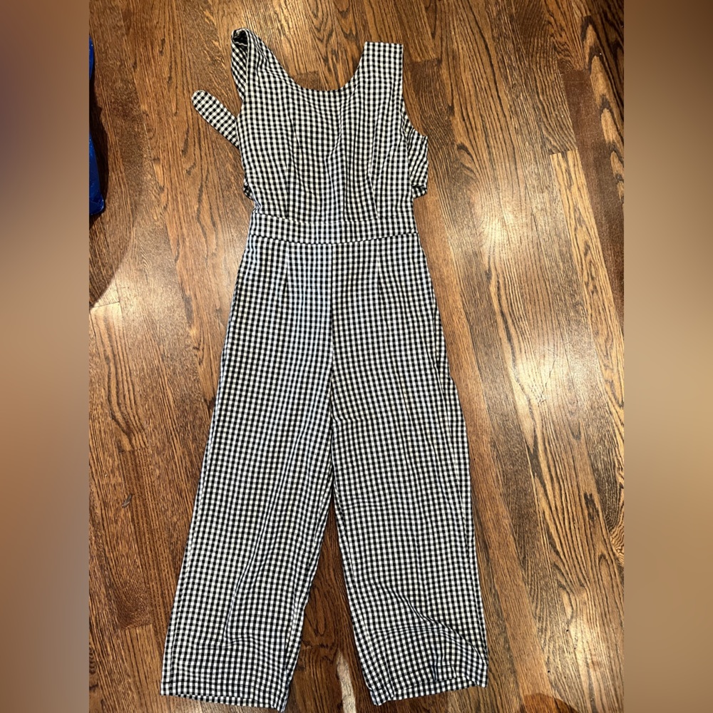 Mo Vint wrap back gingham jump suit size small